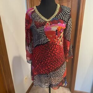 Signature JMB size Small unique detail long top NWT
